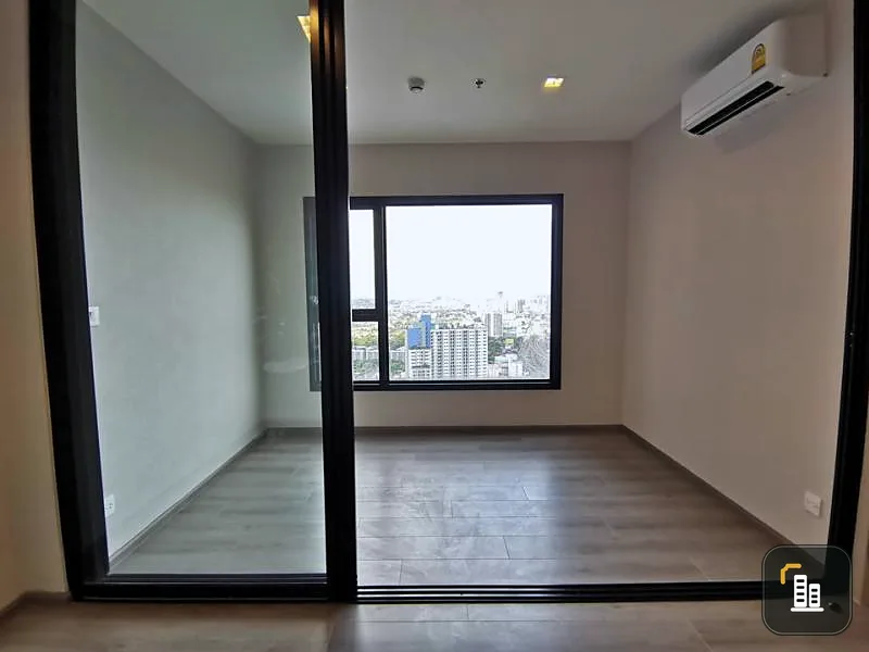 Urgent. Condo for sale, The Politan Rive, 42nd floor, view of the Chao Phraya River. pocket-friendly price The empty room can be decorated as you wish.