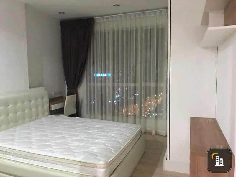 Selling The Hotel Service Condo, simple decorated room, high view, 2 bedrooms, 1 bathroom, airy atmosphere.