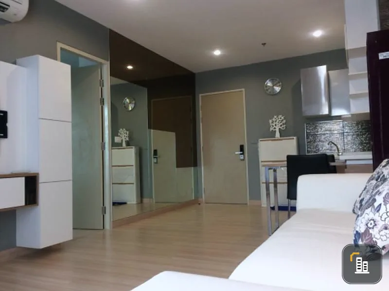 For rent, The Hotel Serviced condo, simple decorated room, 1 bedroom, 1 bathroom, high view, airy, comfortable, fully furnished.