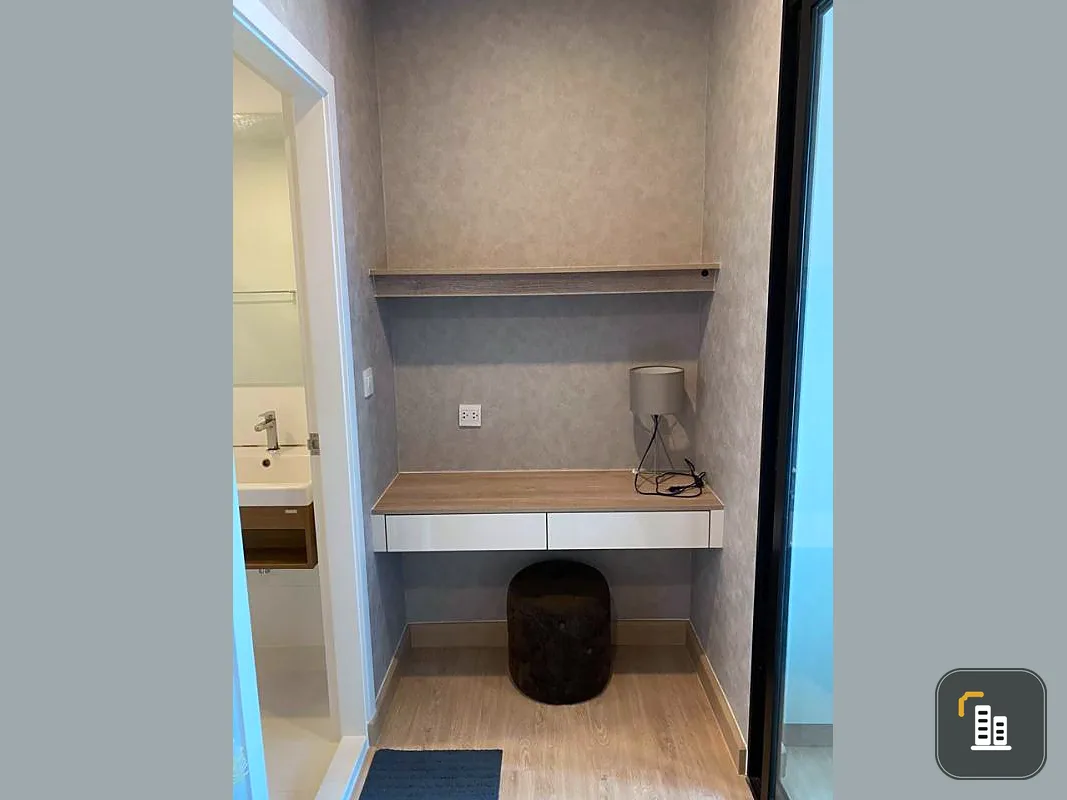 Condo you must buy Knightsbridge Duplex Tiwanon, best location. This room is ready Don't be afraid to look at the reservation.