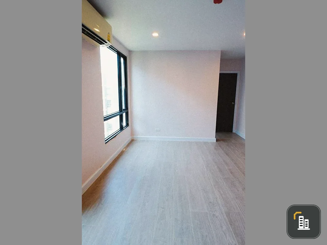 1nd hand condo, red sign, on the Chao Phraya River, SALE Metro Luxe Riverfront, Rattanathibet, don't miss it