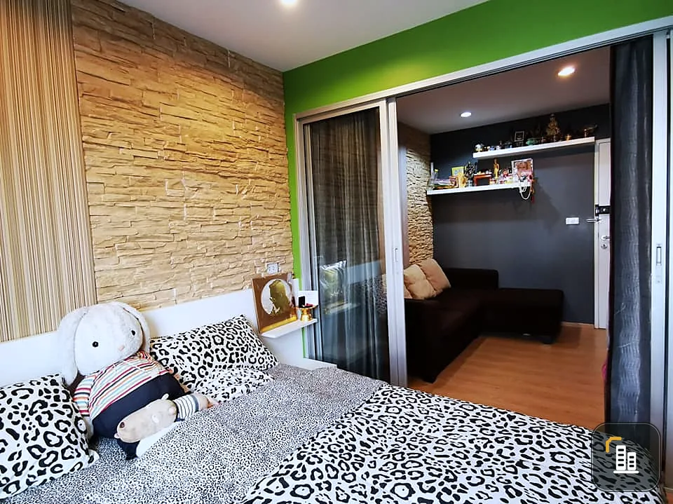 Selling D Condo Rattanathibet, decorated in classic style, luxurious tone control, beautiful wall decoration. Oh, whoever sees it likes it. Hurry up, hurry up.
