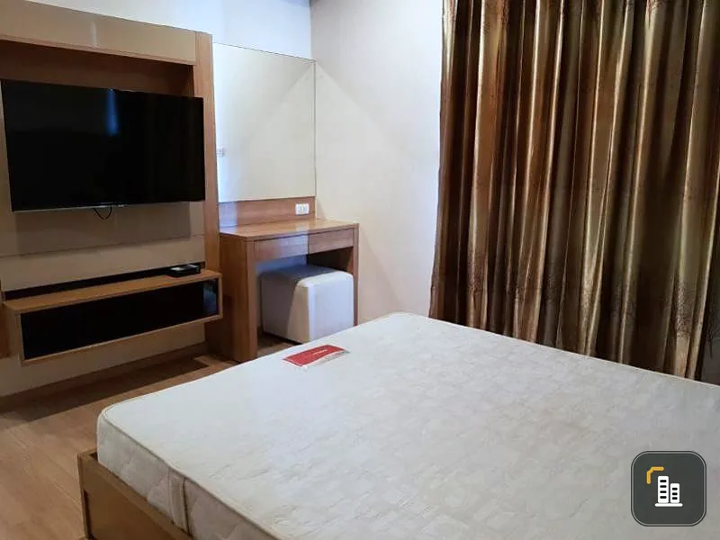 Condo for sale at Rhythm Sukhumvit 50, 1 bedroom, 1 bath, beautiful room, fully furnished, good view, very cheap, quick booking.