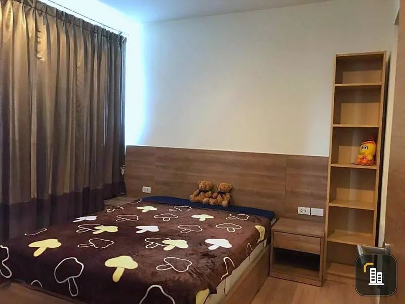 Urgent for rent !! Condo Rhythm Sukhumvit 50, high floor, city view, good location, convenient transportation, close to BTS On Nut station. Full of furniture Hurry and make a reservation !!