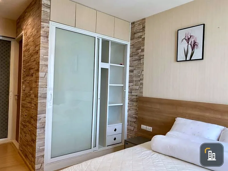 Urgent for rent !! Condo Rhythm Sukhumvit 50, good location, convenient transportation, close to shopping areas Answer all needs, book now !!