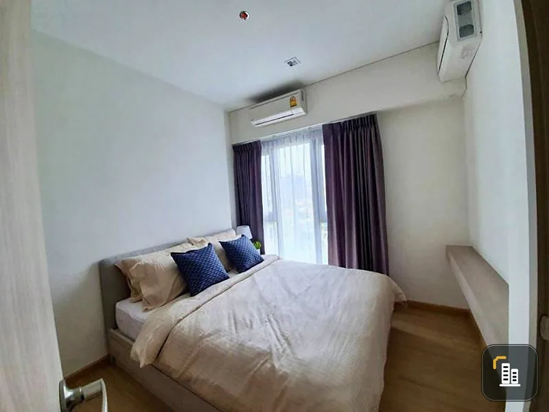 Urgent sale, Whizdom Connect Sukhumvit Condo, beautiful room, beautiful view, fully furnished, do not miss it.