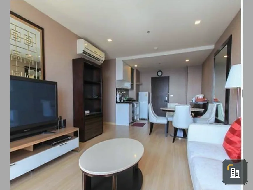 For rent Condo Sky walk & Weltz Residence, 39th floor Very nice view to see Chao Phraya River
