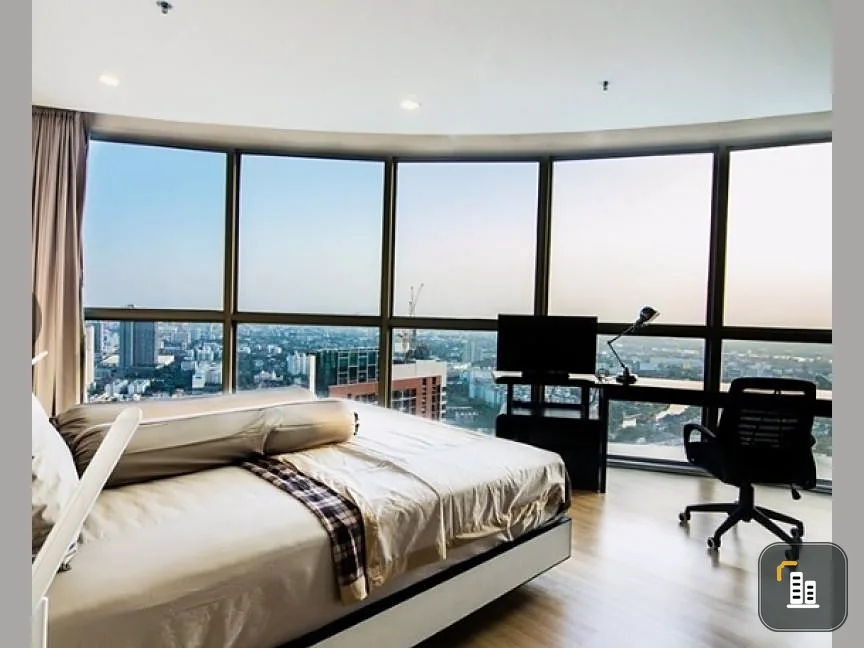 For rent!! Sky Walk Condo and Wells Residence, high floor, nice room, beautiful view, don't wait, hurry up and book now!!