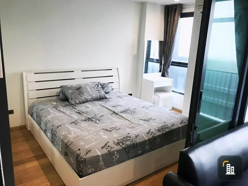 Quick sale !!! Condo Hue Sukhumvit, the best location, next to Punnawithi BTS station, book now !!!