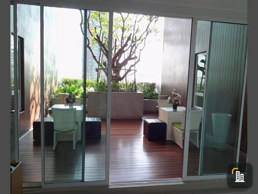 Quick sale !!! Condo The Bloom Sukhumvit 71, ready to move in, both pool view and garden view.
