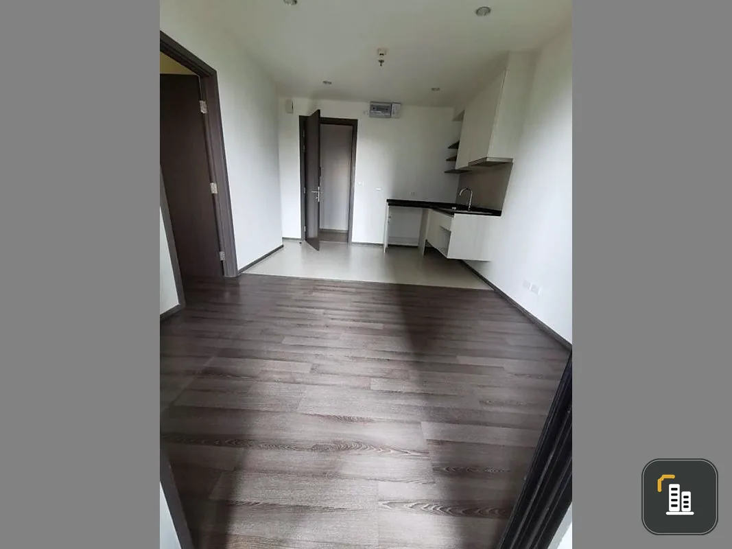Urgent sale, The Base Park East Condo, open room, beautiful view, very cheap