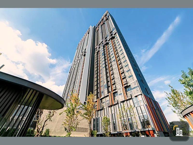 Condo for sale, the line. Sukhumvit 101, size 28 sq m, pool view, near bts Punnawithi, only 250 meters, do not miss.