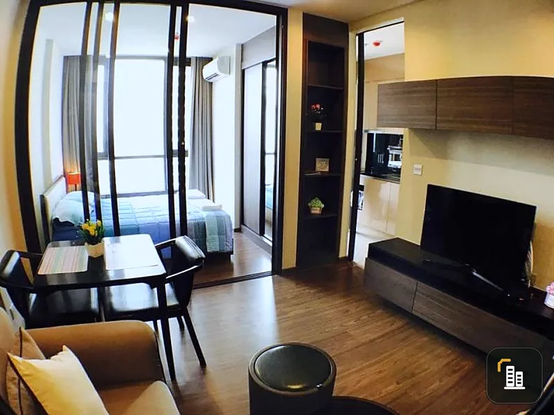 Rent The Line Sukhumvit 71, size 31 sq.m., 18th floor, beautiful room, fully furnished, near bts, do not miss.