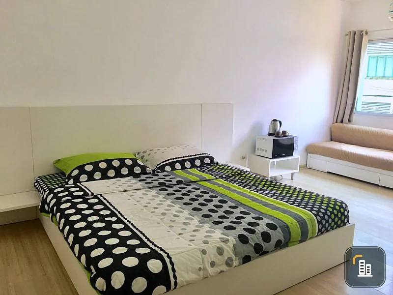 Sell / rent urgently !! Condo A Space Sukhumvit 77, fully furnished, good location, convenient transportation, near BTS On Nut, do not delay, book now !!