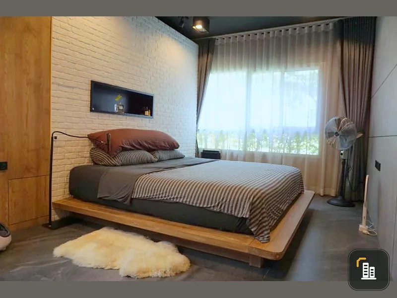 Urgent sale !! Elio Del Ray condo, good quality furniture, beautiful decoration, gold location, book now !!