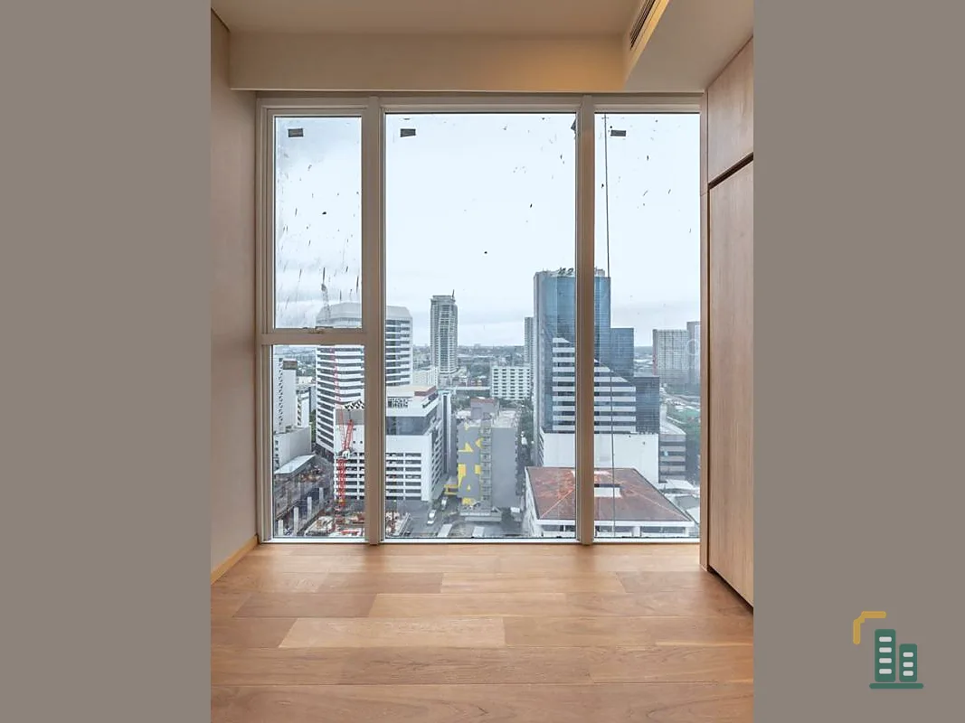 Urgent sale at the top of the board, Siamese Exclusive Sukhumvit 42, 9th floor, open room, very beautiful view, cheap, book now