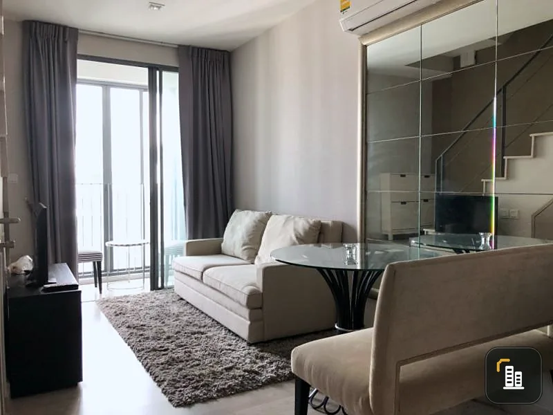 Urgent sale, Ideo Mobi Sukhumvit Condo, beautiful room, tight furniture, sui for investment, convenient transportation location, close to BTS, near the mall, urgently book