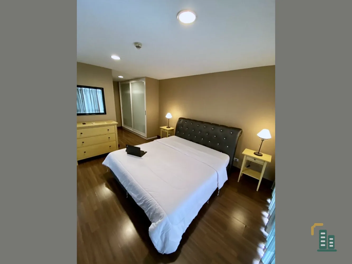 For rent, D 65 condominium, beautiful room, very ready.