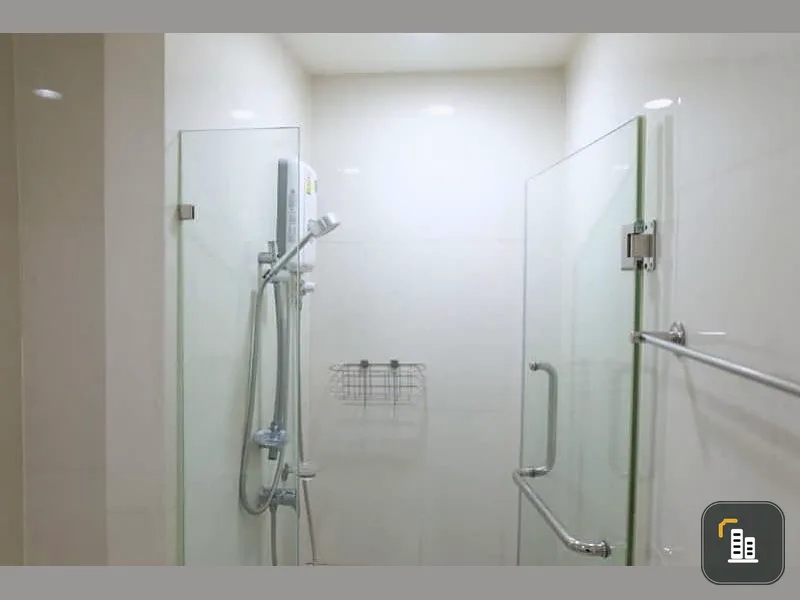 Sell / rent urgently !! ICondo Sukhapiban 2 new clean rooms. Pool view, fully furnished, don't miss !!