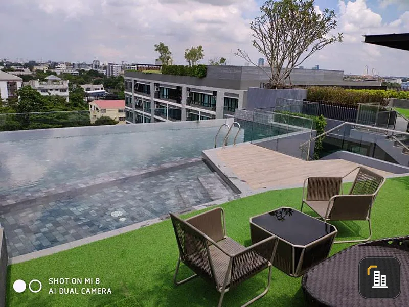 Urgent for rent !!! The Urban Attitude Condo Bearing 14, fully furnished, good location, close to the Bearing Station, do not miss.