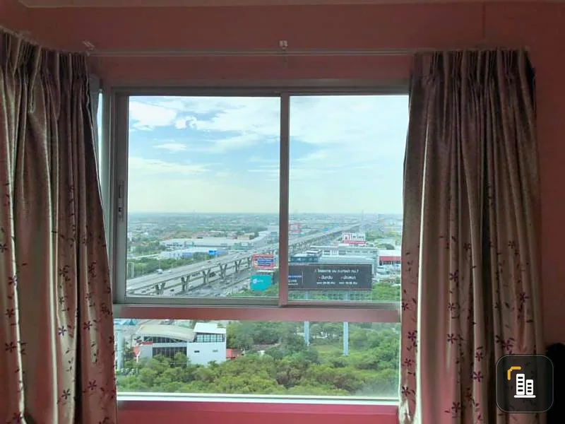 For rent Lumpini Mega City Bangna It is a corner room with the best view of the building on each floor. Don't miss the decision.