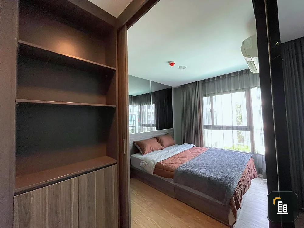 Urgent sale / rent, Villa Lasalle Condo, 1 bedroom, 1 bath, 3rd floor, beautiful room, Diver view, swimming pool.