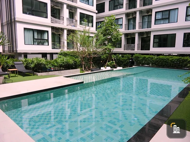 Urgent sale !! Villa Lasalle Condo, beautiful room, fully furnished, swimming pool view You don't need to be afraid of the heat slowly.