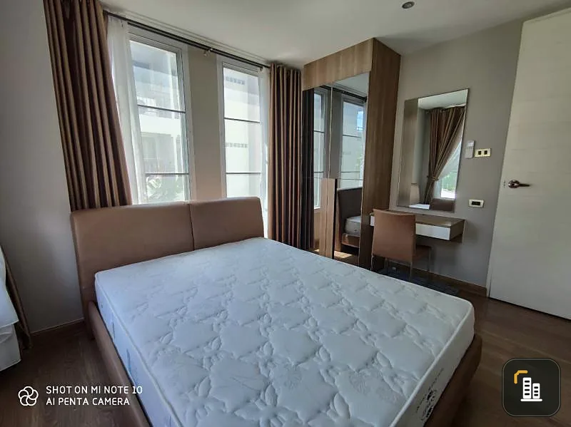 Condo for sale / rent, Manhattan Park Residence, corner room, fully furnished. Fully furnished, ready to move in. Don't miss it.