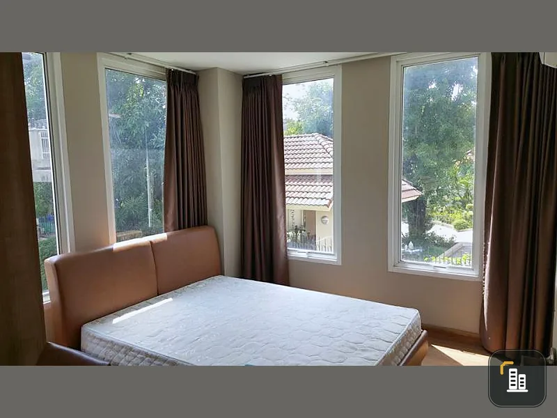 Urgent rental !! Manhattan Park Residence Condo, private corner room, fully furnished, ready to move in, don't miss !!