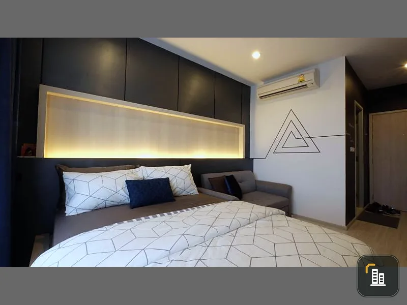 Urgent sale !! Ideo Mobi Sukhumvit Eastgate Condo, city view, BTS line, fully furnished room, don't miss !!