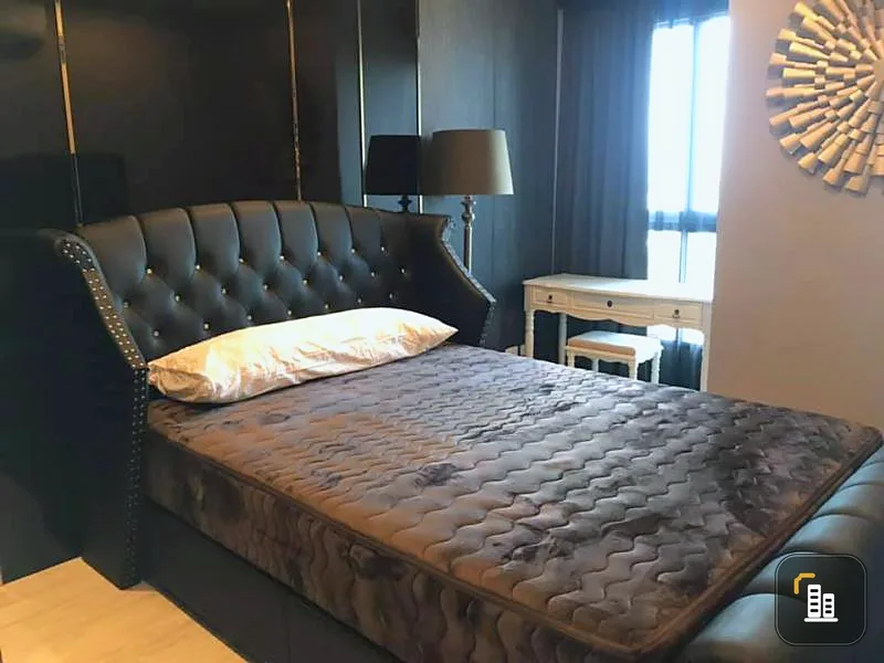 Urgent rental !! Ideo Mobi Sukhumvit Eastgate Condo, corner room, luxuriously decorated room. High floor, nice view With a central area, book now !!