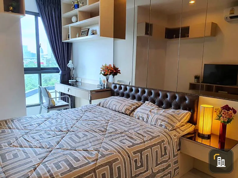 Sell / rent urgently !! Ideo Mobi Sukhumvit Eastgate Condo, luxuriously decorated corner room with complete furniture and appliances, book now !!