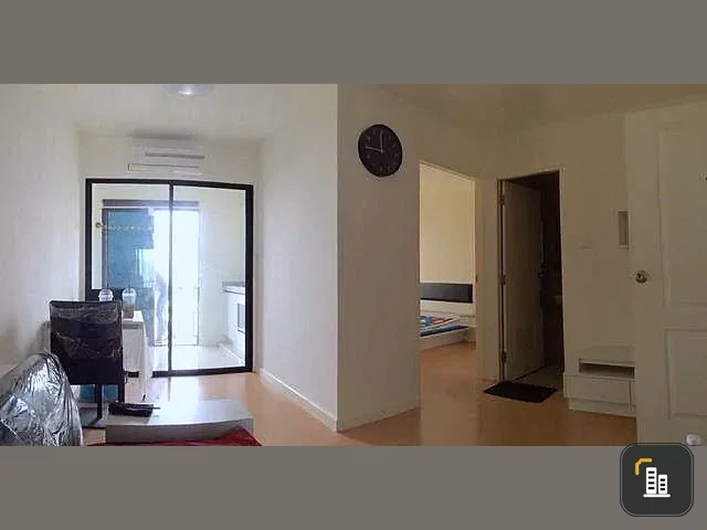 Rent / Sell ICondo Sukhumvit 105, clean room, lots of furniture, ready to move There is a washing machine, don't miss it !!!