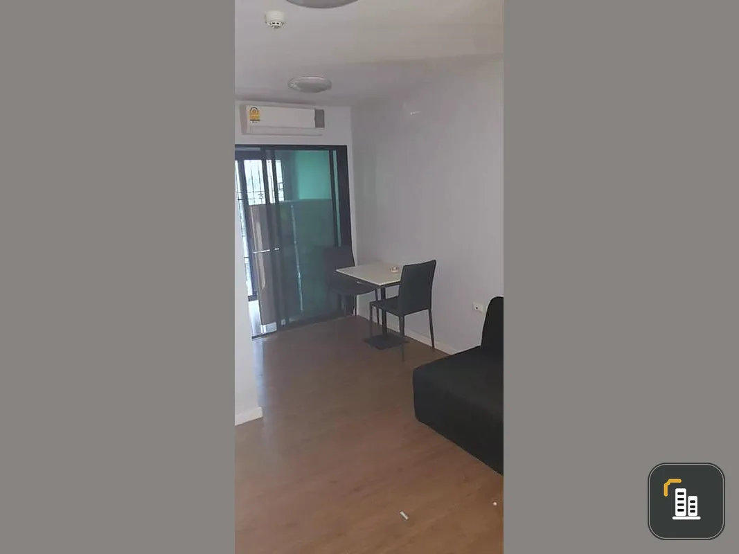 Urgent sale, Icondo Sukhumvit 105, fully furnished, built-in furniture, beautiful location, shady atmosphere Transportation is convenient, hurry and book !!!