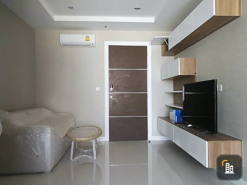 Urgent for rent !! The Metropolis Condo, 30th floor, beautiful view, fully furnished, ready to move in, great price, don't miss !!