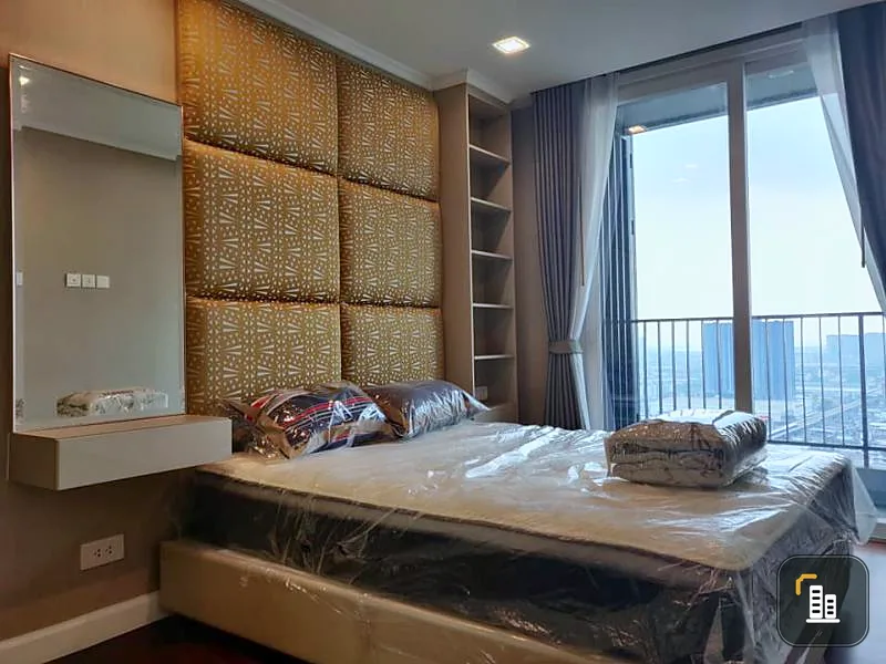 express!! Condo for rent, The Metropolis, 2 bedrooms, spacious area, fully furnished, ready to move in, can't miss !!
