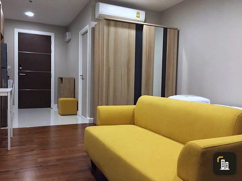Urgent for rent !! The Metropolis Condo, 10th floor, pool view and sky train, fully furnished, ready, don't wait !!