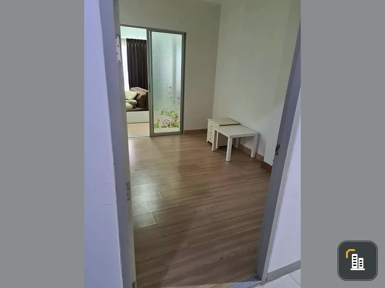Urgent sale !! Condo The Kith Sukhumvit 113, new rooms, fully furnished, affordable prices, convenient transportation, hurry !!