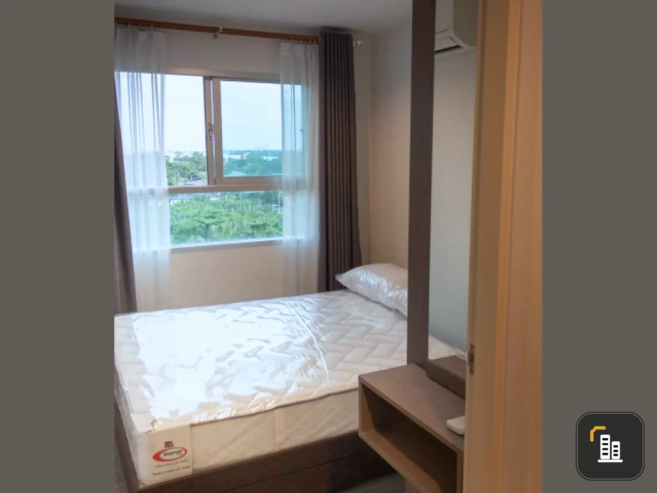 express!! Condo for sale / rent, The Trust BTS Erawan, next to electricity, convenient to travel, ready to move in, don't miss it !!