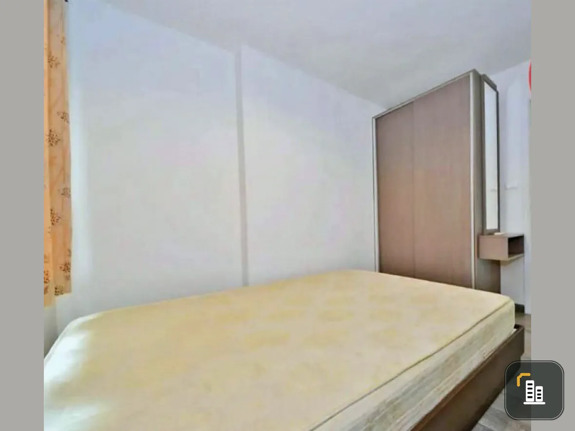 Sell / rent urgently! The Trust Condo @ BTS Erawan, good location, next to BTS, don't miss it!