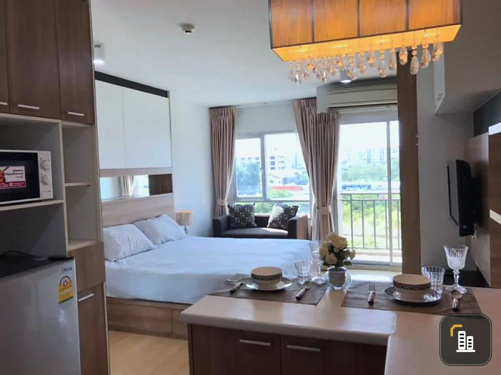Sell urgently !! Condo Iris Avenue On Nut - Ring Road near Suvarnabhumi Airport Swimming pool view Full of electrical appliances, do not miss !!