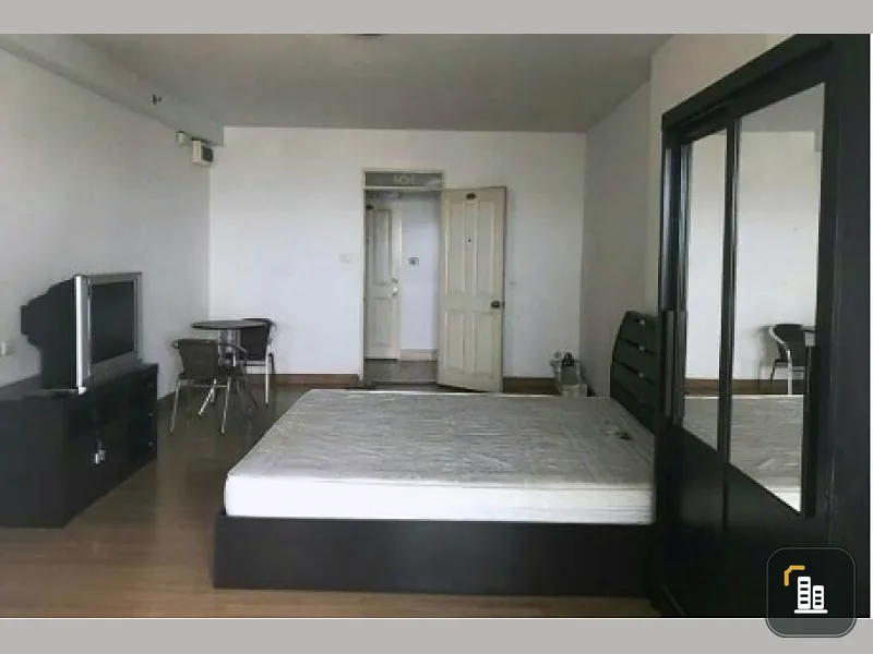 Urgent sale !! Cheap price !! Supalai Park Srinakarin Condo, 15th floor, near the Yellow Line. You can't miss it !! ส่งความคิดเห็น ประวัติ บันทึกแล้ว ชุมชน