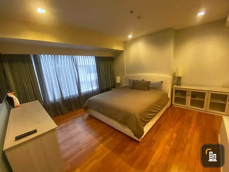 Urgent sale !! Amanta Lumpini Condo, spacious room, full furniture, ready to move in, gold location, hurry !!!