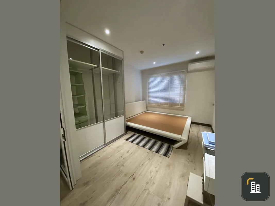 Urgent sale, The Parkland Srinakarin Condo, beautiful floor plan, good view, suitable for investment. The room is warm and inviting. Book now.