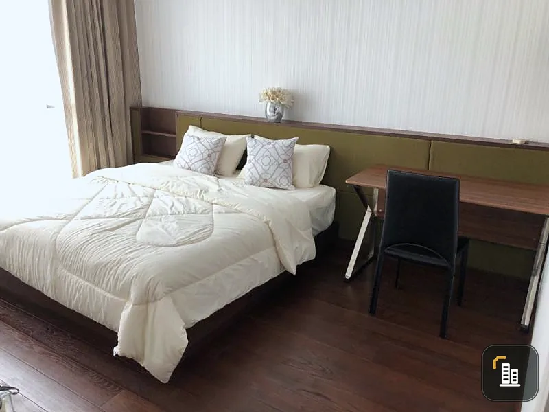 Urgent sale !! Quattro by Sansiri Condo, corner, 24th floor, good view, fully furnished, rare room, grab it !!
