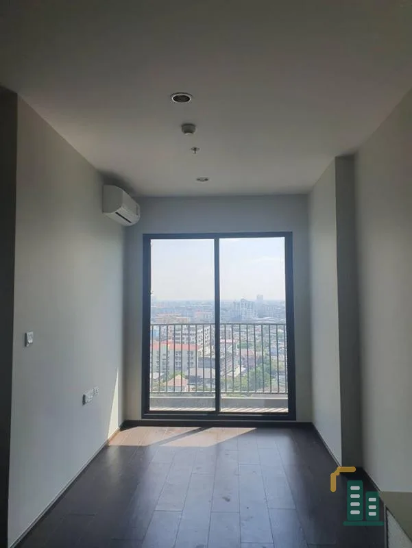 Condo for rent, C Ekkamai, high floor, good direction, open view, good location, new room, never lived. Buy it yourself or continue to rent.