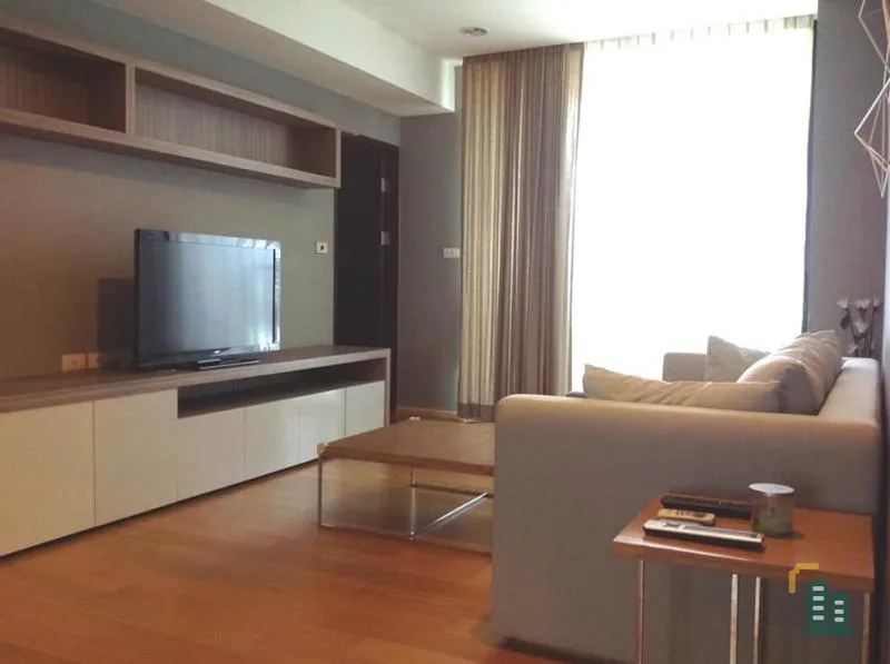For rent, the alcove thonglor 10, fully furnished, tight electrical appliances. This room is not noisy, beautifully decorated, hurry.