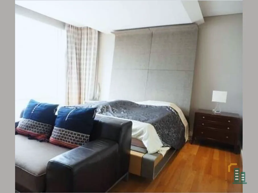 Urgent sale, Fullerton Condo, Sukhumvit, beautiful room, fully furnished, ready to move in, very cheap price
