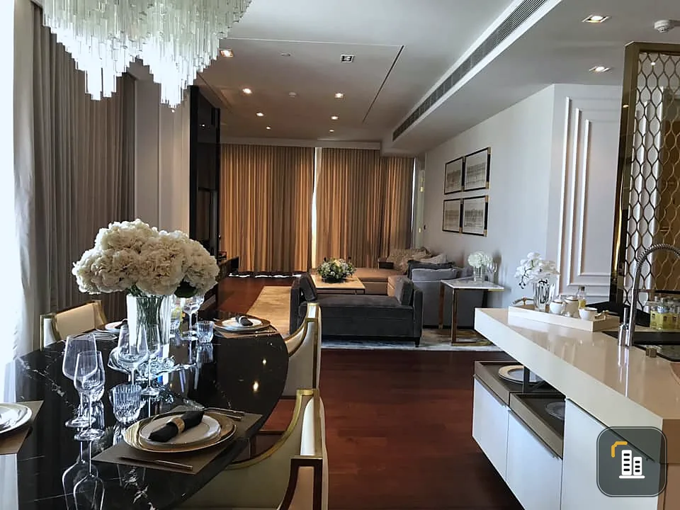 For rent, Marque Sukhumvit, area 197 sq m. Beautiful view, not blocking view, near bts, miss it and have to regret.