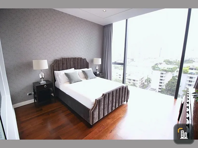For rent, Marque Sukhumvit, size 127 sq.m., 2 bedrooms, 2 bathrooms, next to BTS Phrom Phong, Thonglor view, like this, you need to reserve.